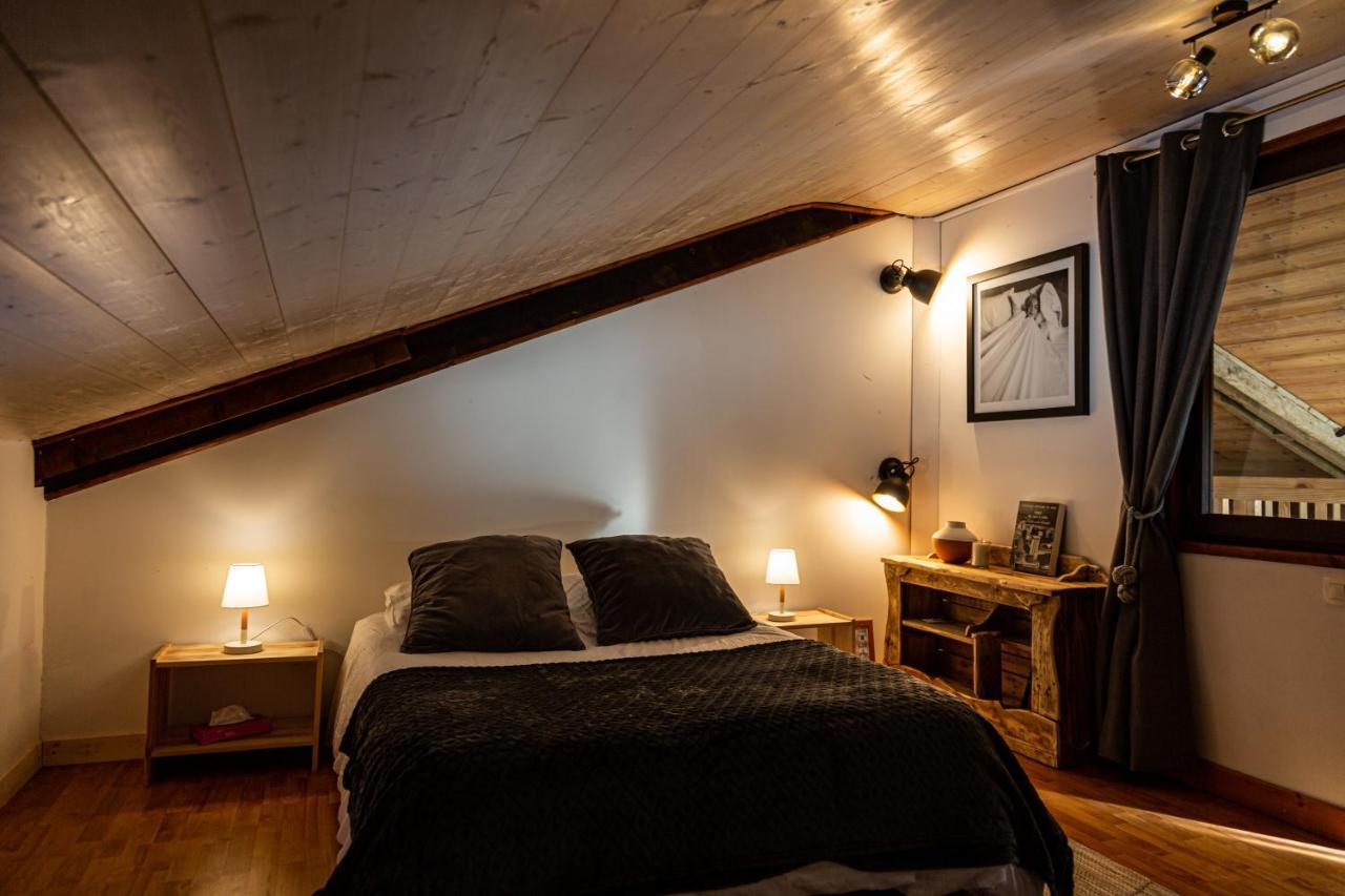 Grand Convivial Avec Sa Piscine Interieure Holiday home *