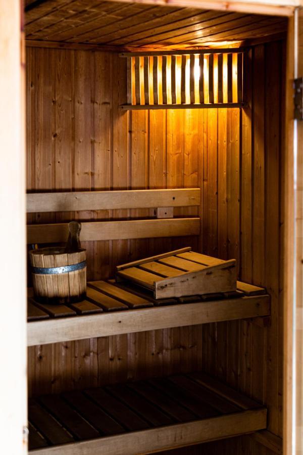 Grand Convivial Avec Sa Piscine Interieure Holiday home *