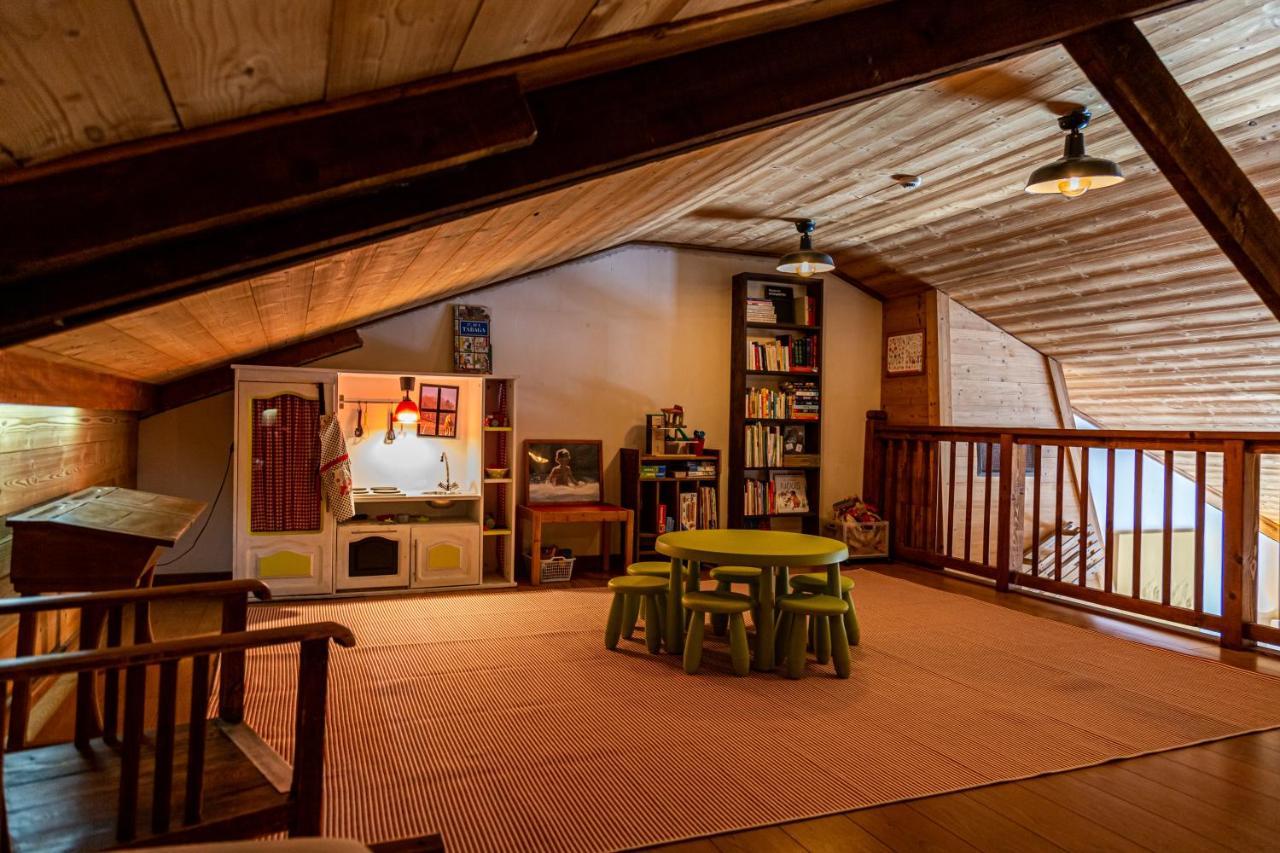 Grand Convivial Avec Sa Piscine Interieure Holiday home