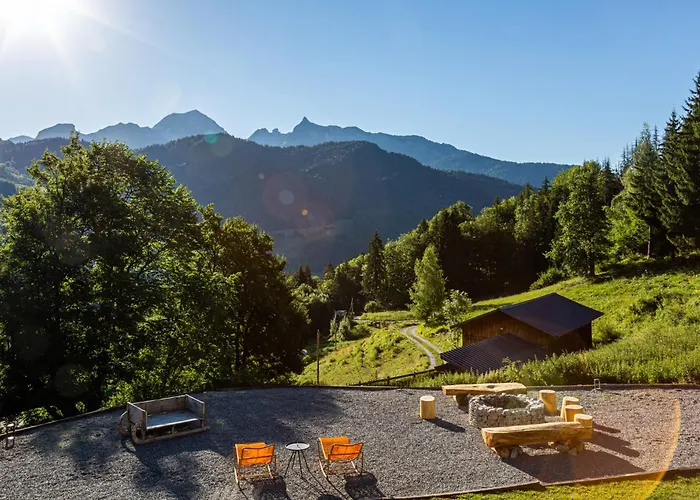 Grand chalet convivial avec sa piscine intérieure